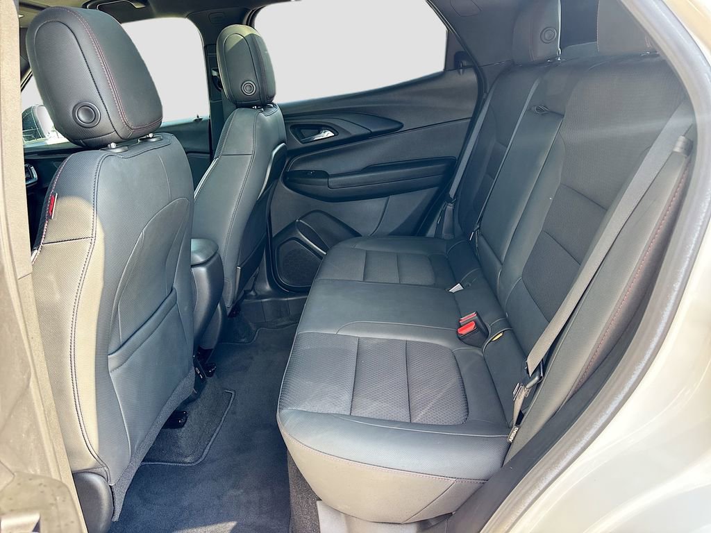 Used 2022 Chevrolet TrailBlazer RS w/ Sun and Liftgate Package image 24
