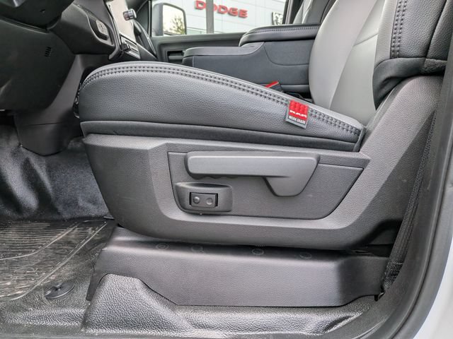 New 2026 RAM 3500 Tradesman AWD/4WD image 20