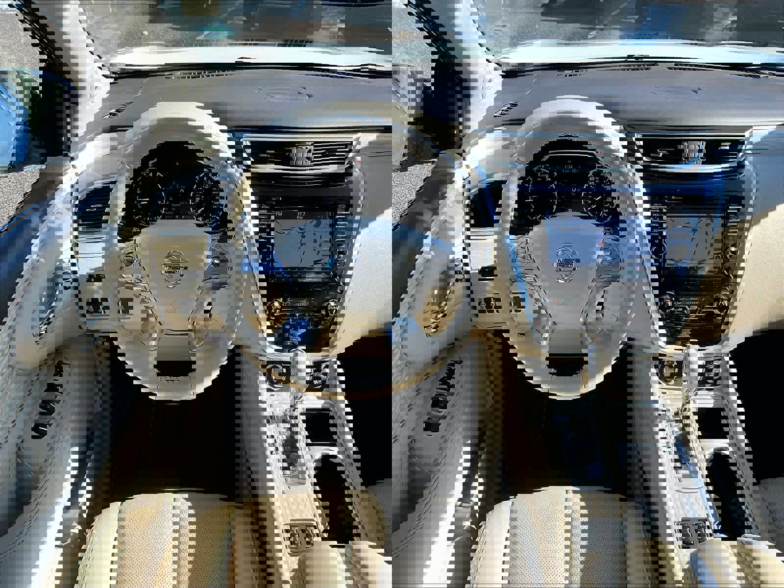 Used 2018 Nissan Murano SL w/ Moonroof Package image 17