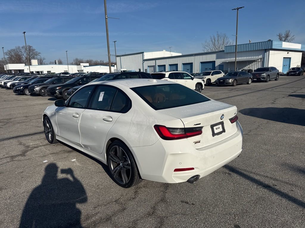 Used 2023 BMW 330i xDrive Sedan w/ Driving Assistance Package image 5