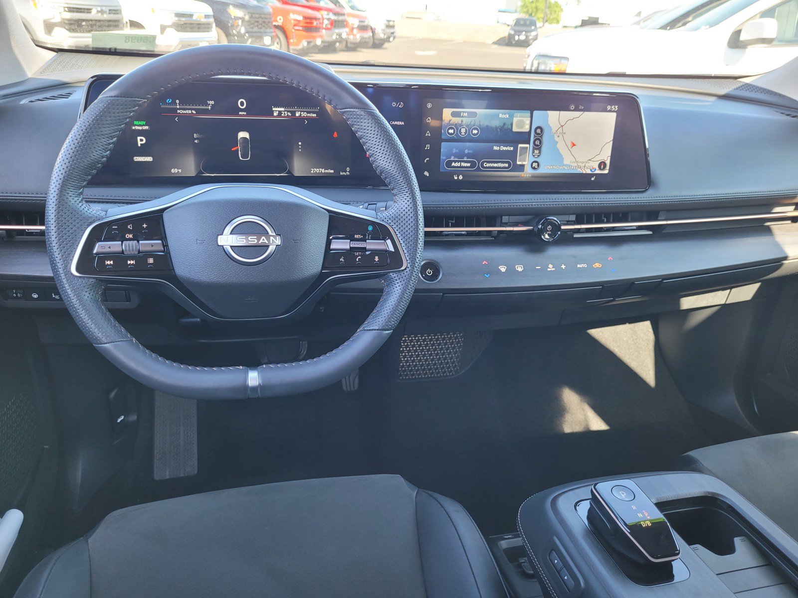 Used 2024 Nissan Ariya AWD image 18