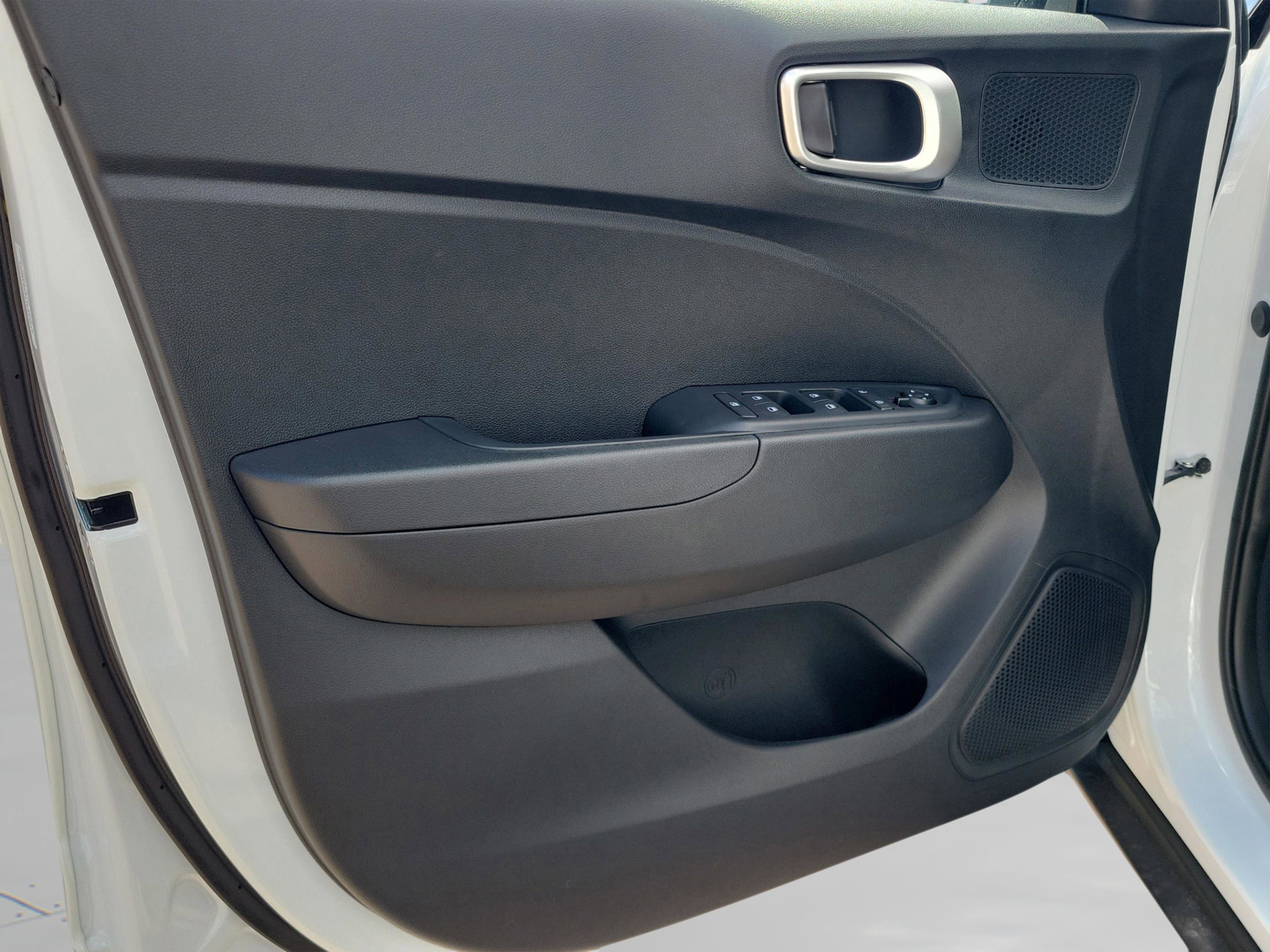 New 2026 Hyundai Venue SEL image 30