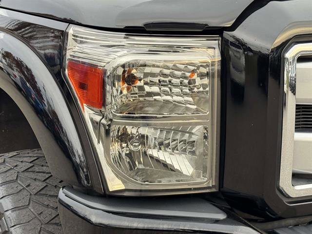 Used 2016 Ford F350 Platinum image 8