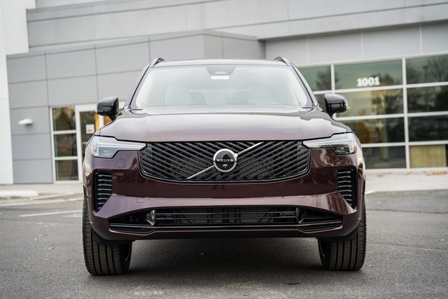 New 2026 Volvo XC90 B6 Ultra w/ Protection Package Premier image 2