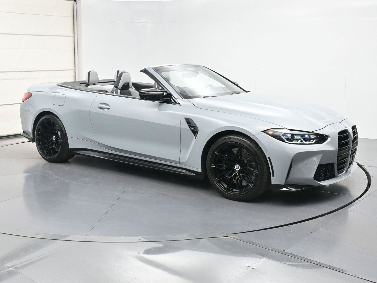 Used 2023 BMW M4 xDrive Competition AWD/4WD image 36