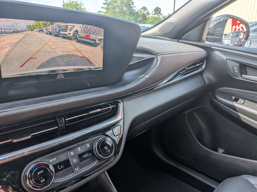 Used 2025 Buick Envista Sport Touring FWD image 17