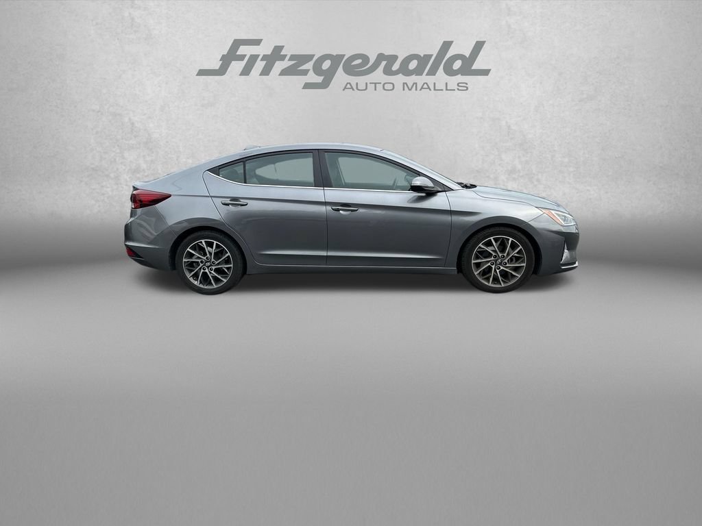 Used 2019 Hyundai Elantra Limited w/ Cargo Package FWD image 9