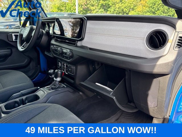Used 2024 Jeep Wrangler Unlimited w/ Convenience Group AWD/4WD image 23