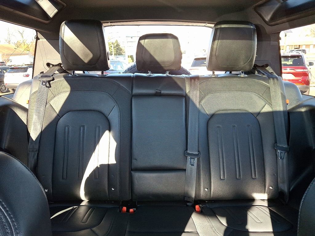 Used 2022 Land Rover Defender 90 X-Dynamic S AWD/4WD image 20