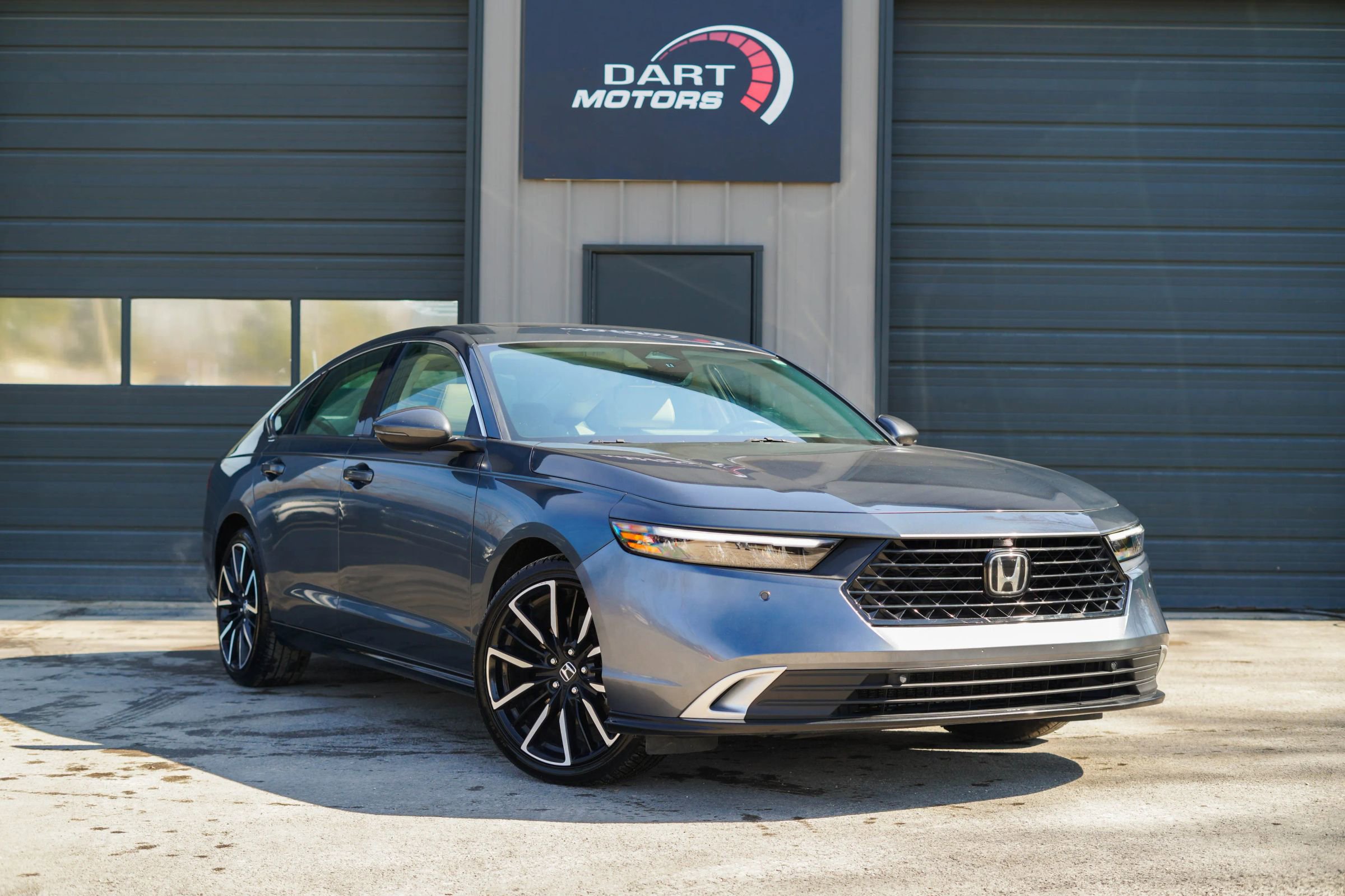 Used 2023 Honda Accord Touring image 1