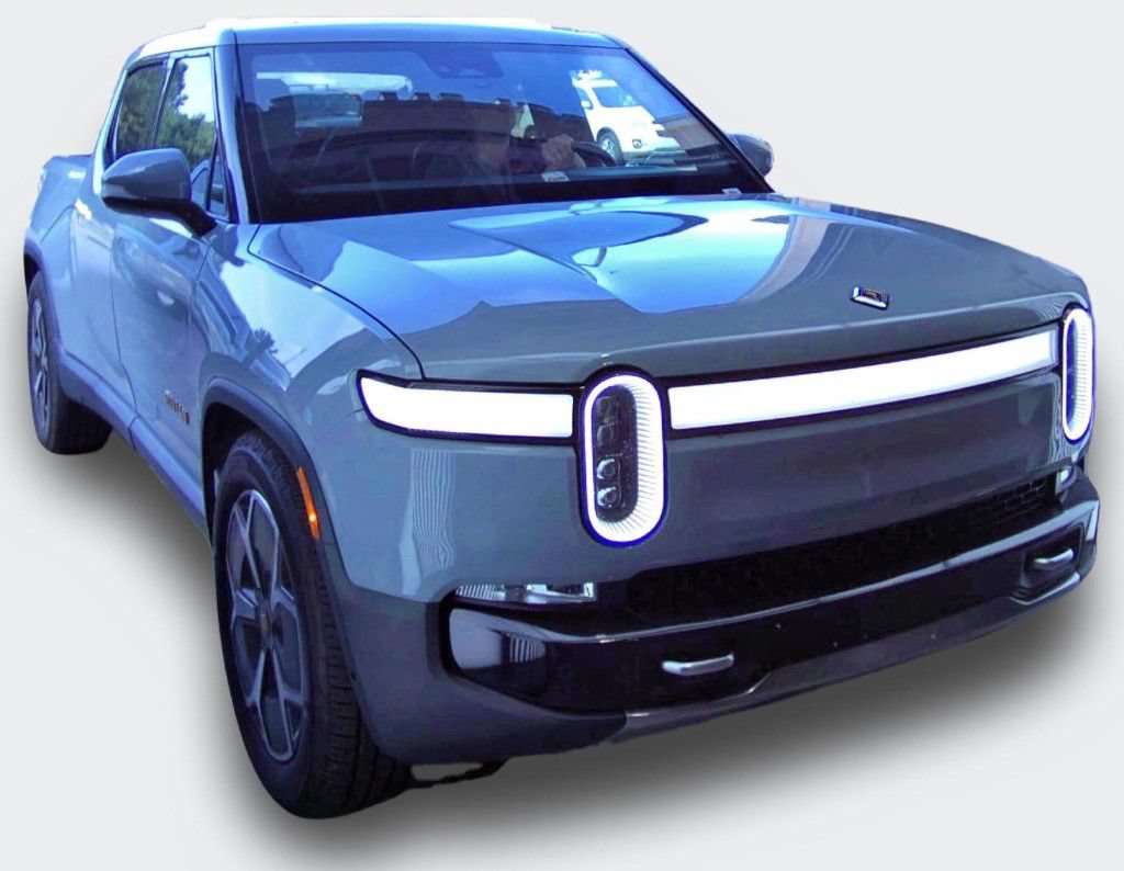Used 2022 Rivian R1T Adventure AWD/4WD image 2