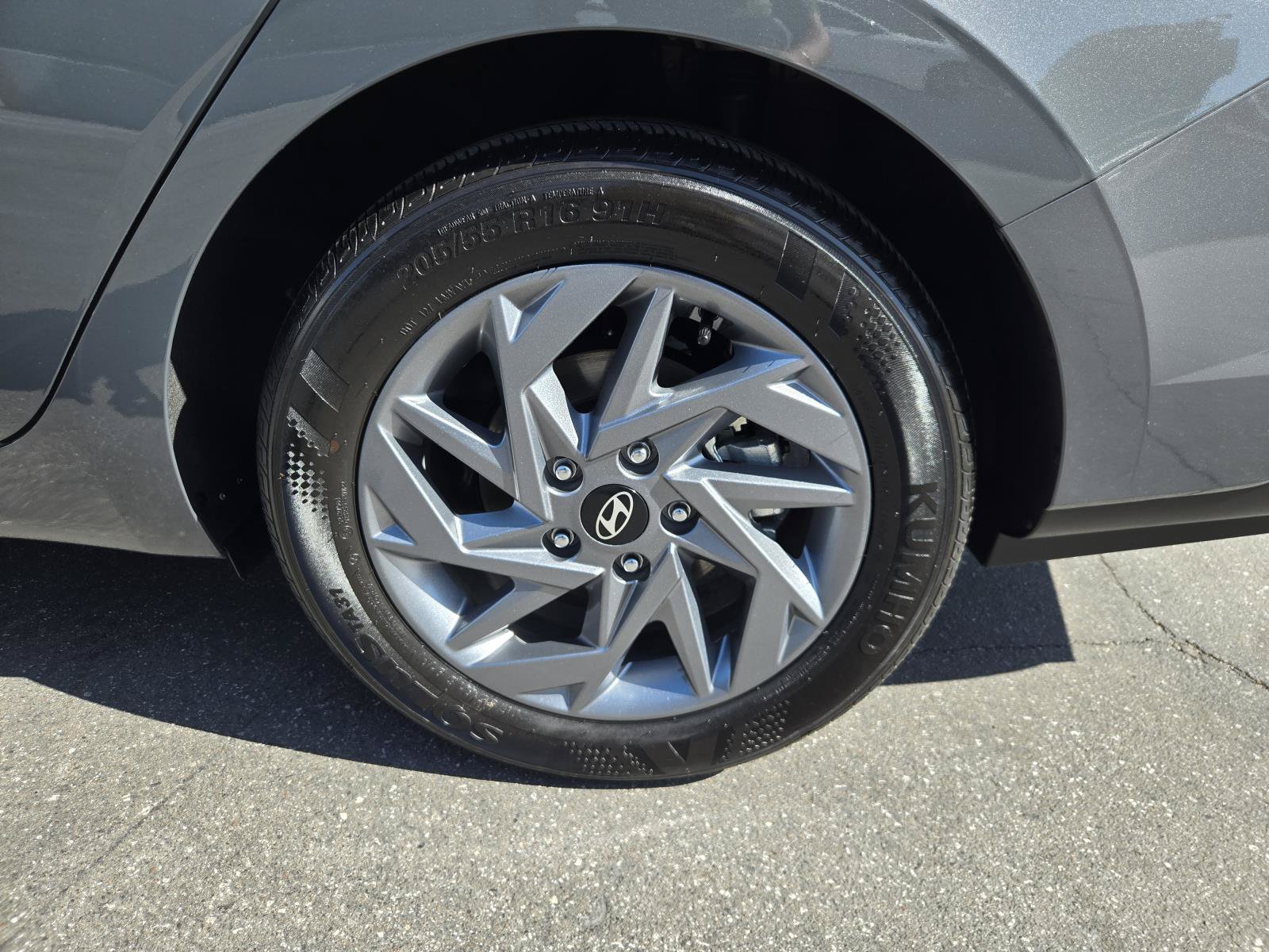Used 2026 Hyundai Elantra Hybrid FWD image 37