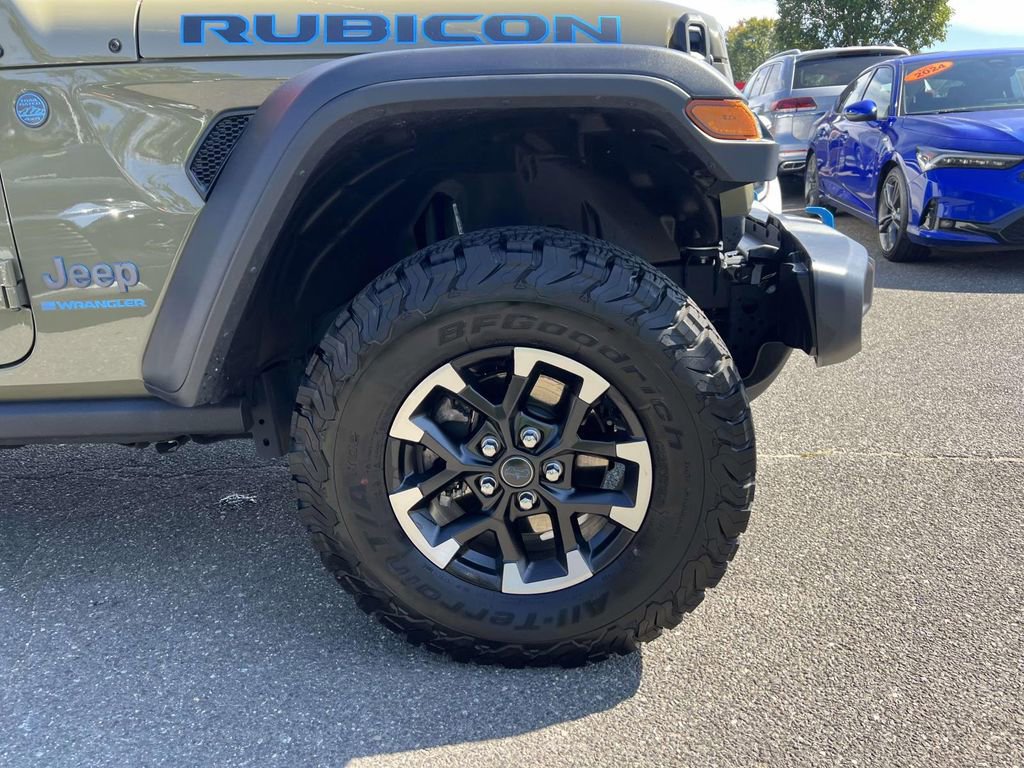 Used 2025 Jeep Wrangler Unlimited Rubicon 4xe w/ Technology Group image 10