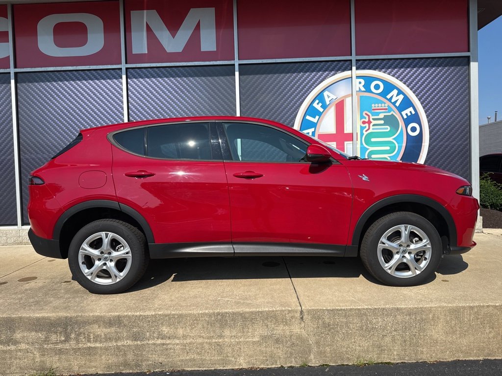 Used 2024 Dodge Hornet GT Plus image 2