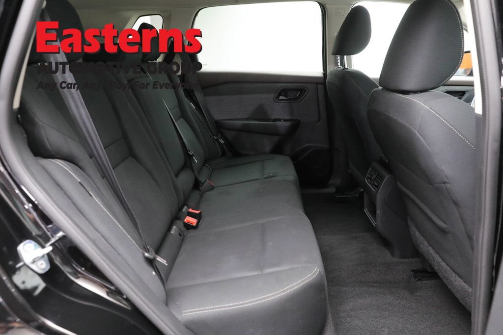 Used 2023 Nissan Rogue S AWD/4WD image 24
