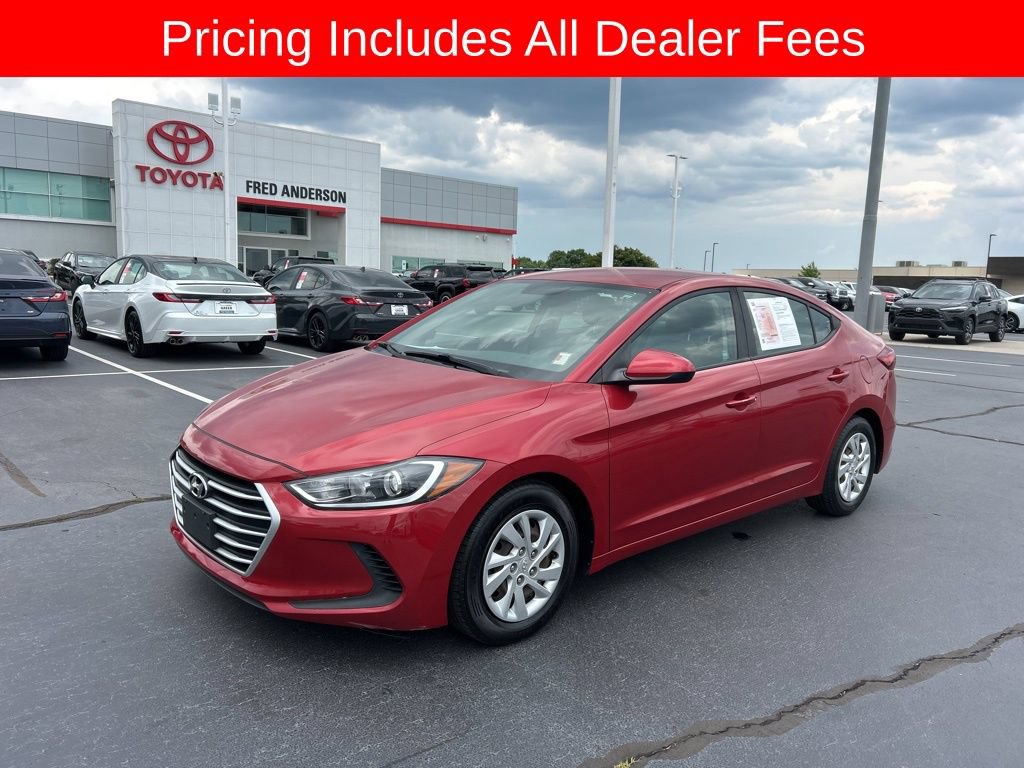 Used 2017 Hyundai Elantra SE FWD image 1