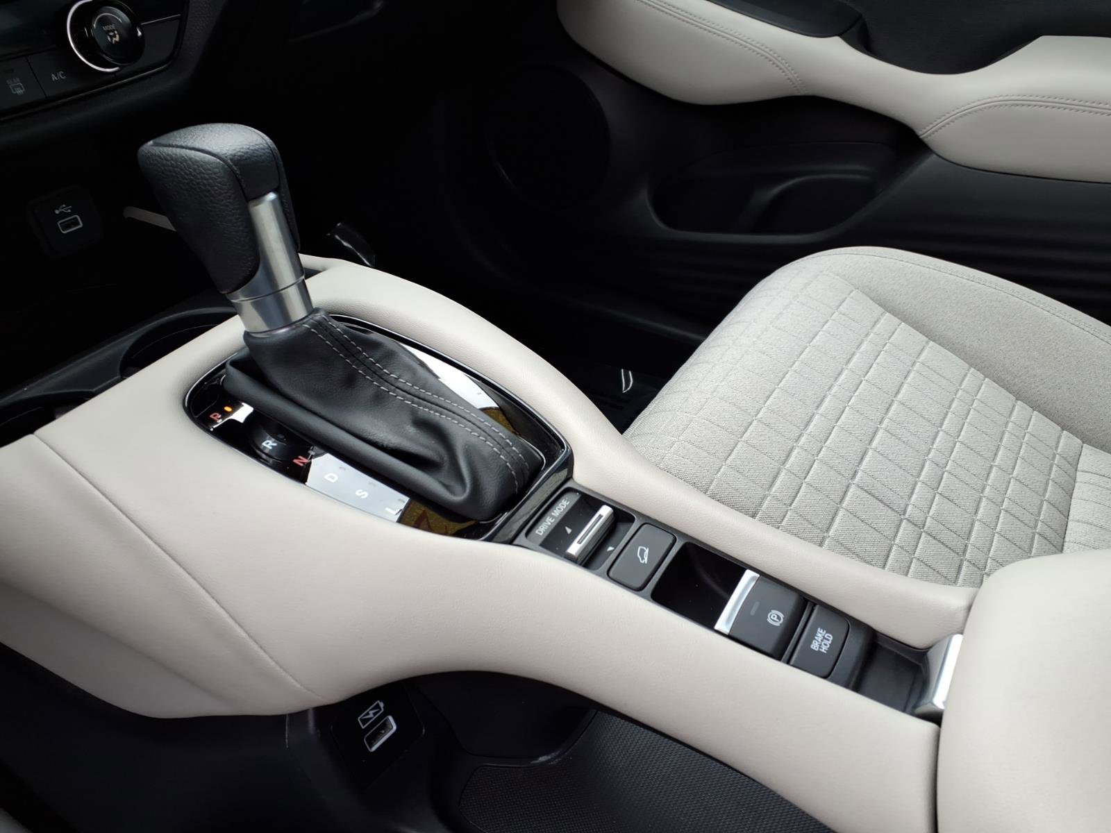 Certified 2023 Honda HR-V LX image 21