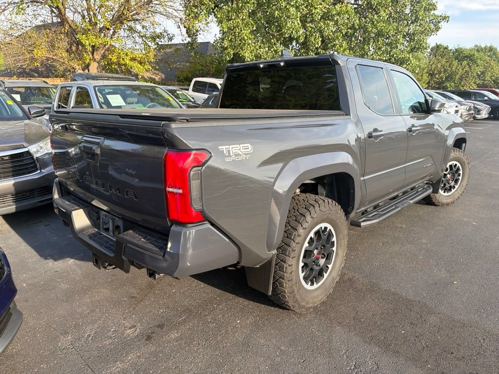 Used 2024 Toyota Tacoma TRD Sport AWD/4WD image 5