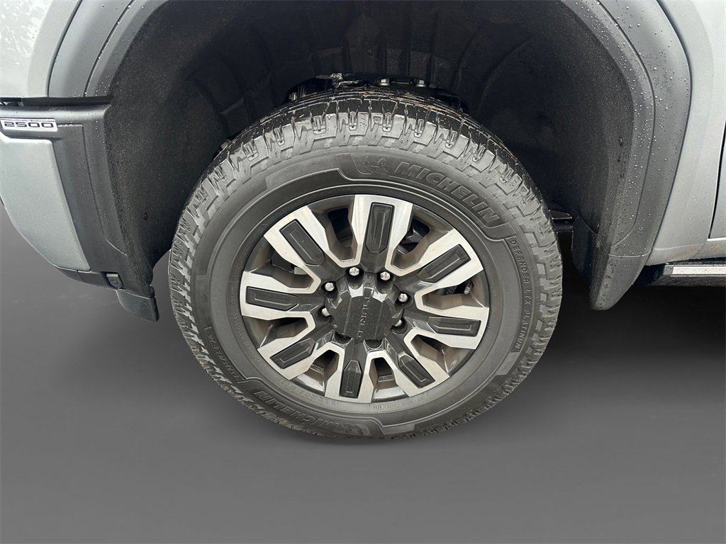 Used 2025 GMC Sierra 2500 Denali Ultimate image 15