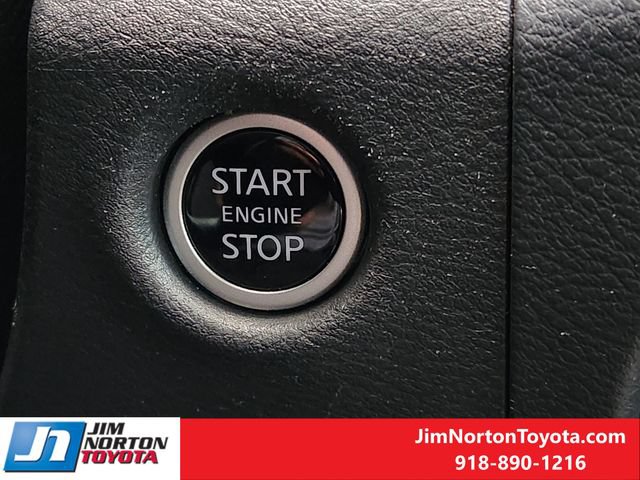 Used 2024 Nissan Frontier SV AWD/4WD image 22