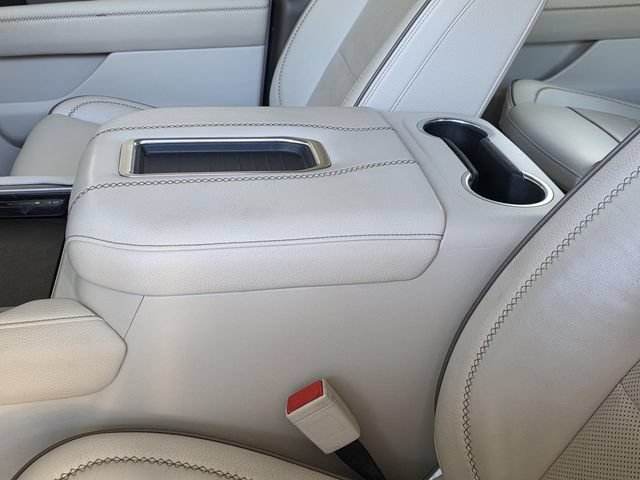 Used 2021 GMC Yukon XL Denali w/ LPO, Illumination Package RWD image 9