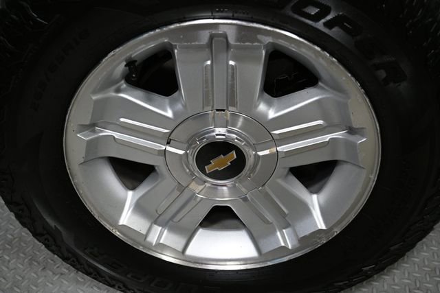 Used 2013 Chevrolet Suburban LT w/ Suspension Package, Off-Road AWD/4WD image 20
