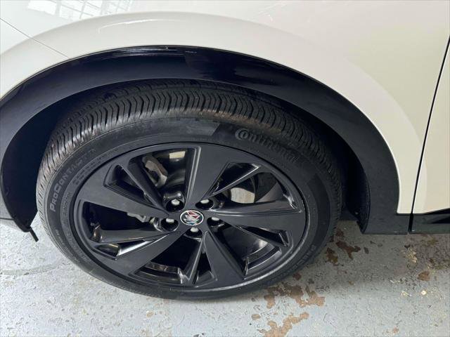 Certified 2023 Buick Envision Essence w/ Technology Package I image 9