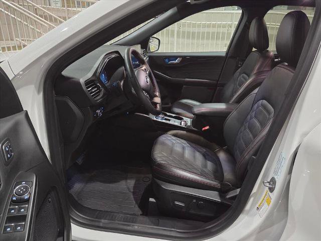 Used 2023 Ford Escape ST-Line Elite w/ Premium Technology Package image 15