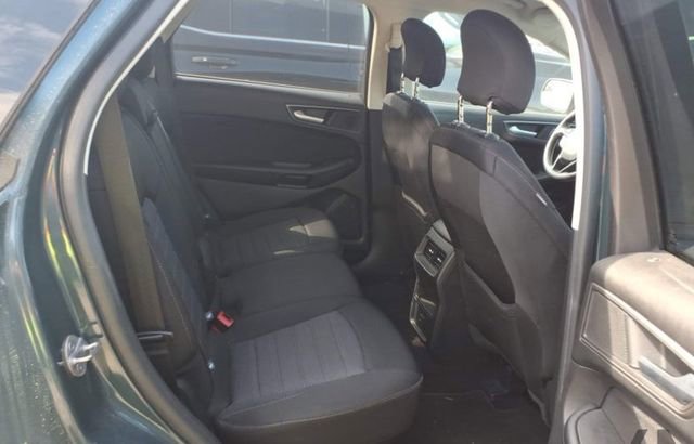 Used 2016 Ford Edge SE AWD/4WD image 6