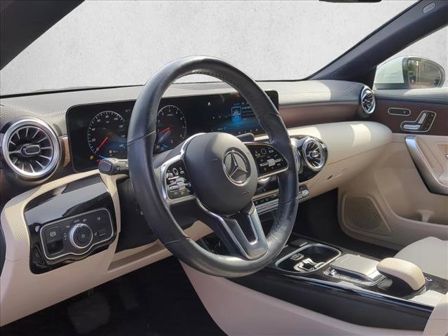 Used 2023 Mercedes-Benz CLA 250 4MATIC w/ Premium Package image 9