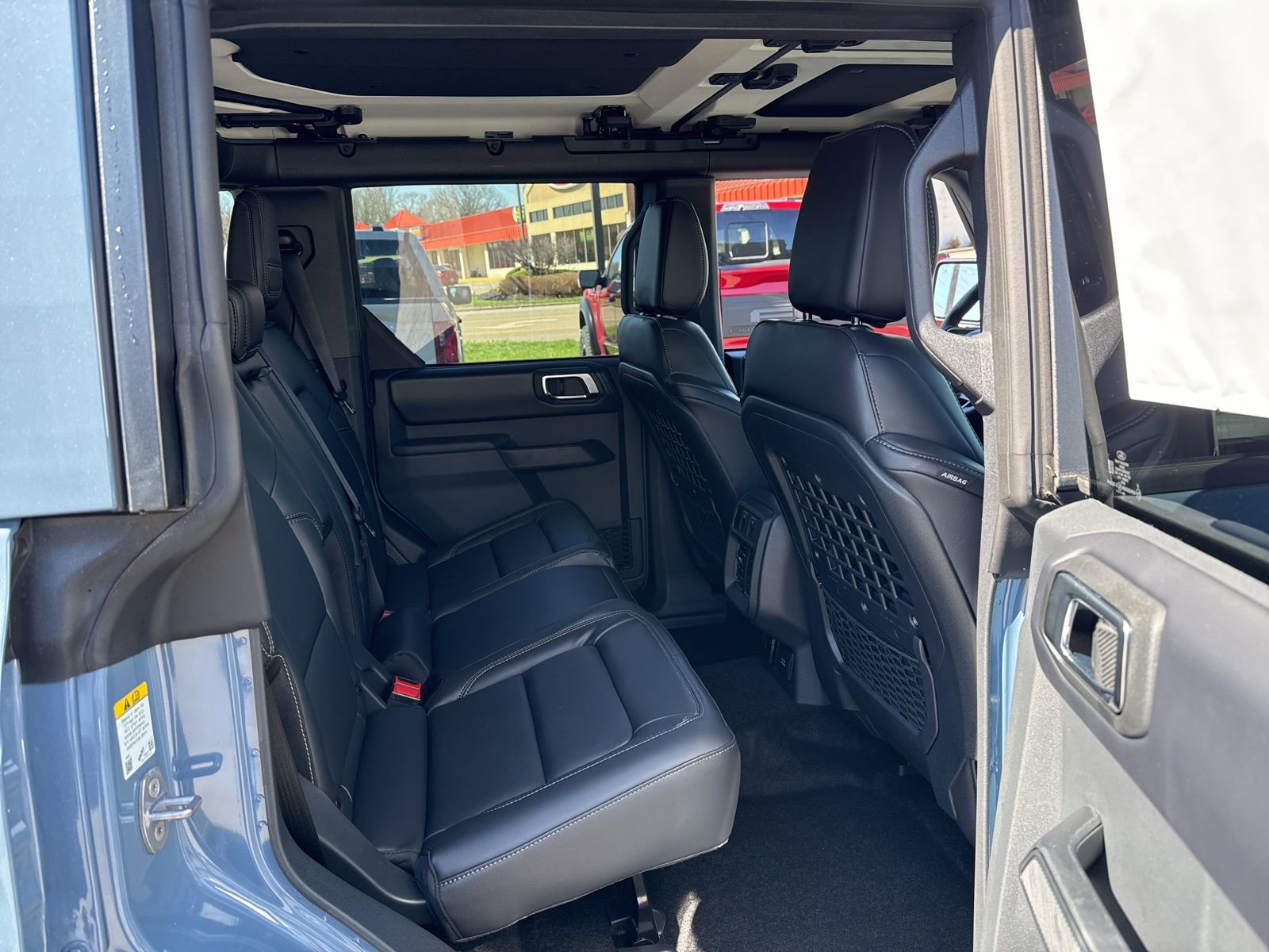 New 2025 Ford Bronco Badlands image 10