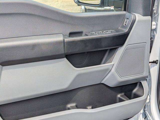 New 2026 Ford F350 XL w/ XL Chrome Package image 9