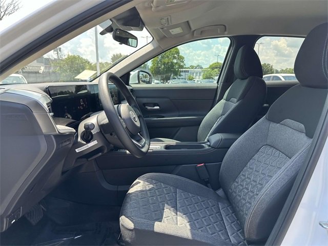 New 2025 Nissan Kicks SV image 16