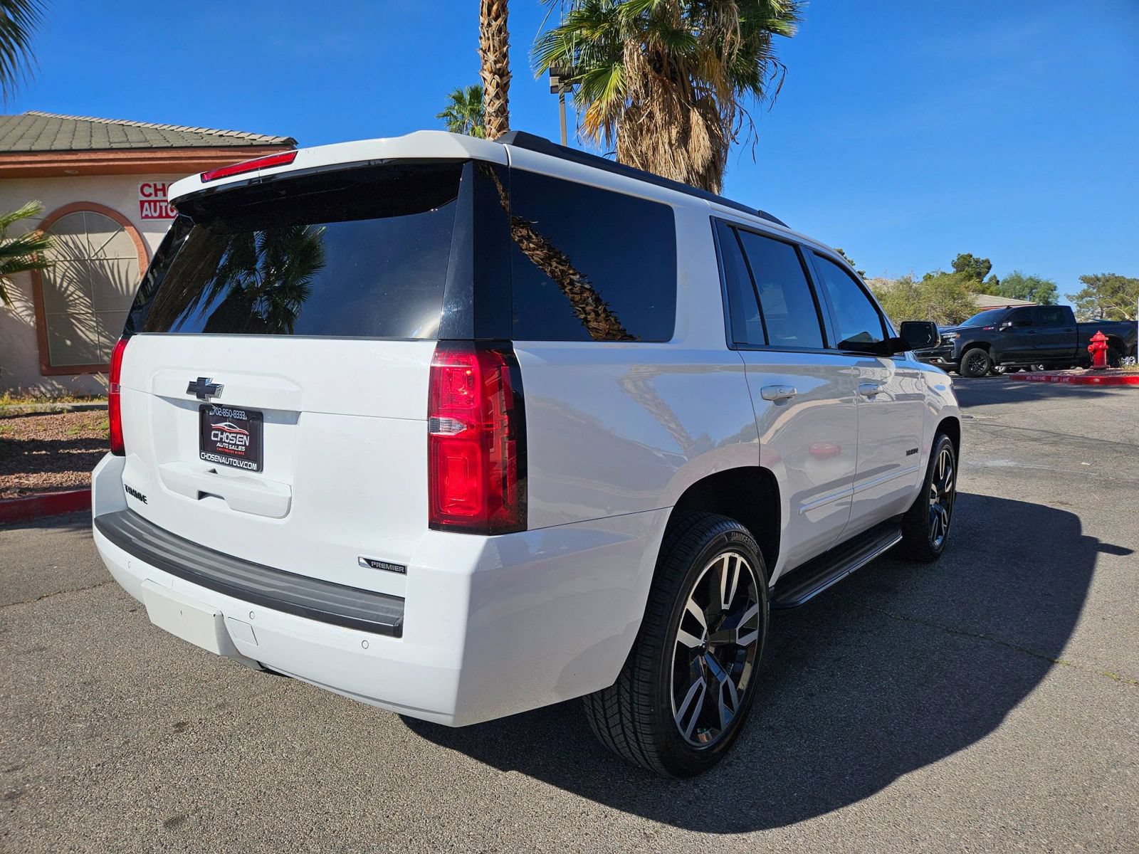 Used 2018 Chevrolet Tahoe Premier AWD/4WD image 7