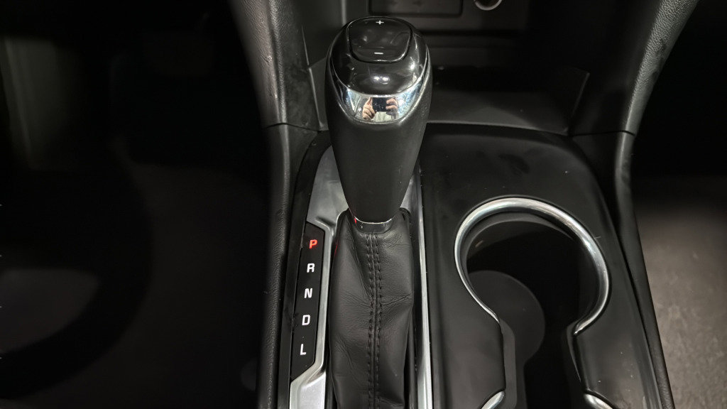 Used 2019 Chevrolet Equinox LT w/ Driver Convenience Package FWD image 40