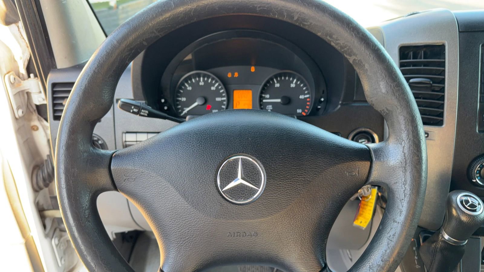 Used 2015 Mercedes-Benz Sprinter 3500 image 17