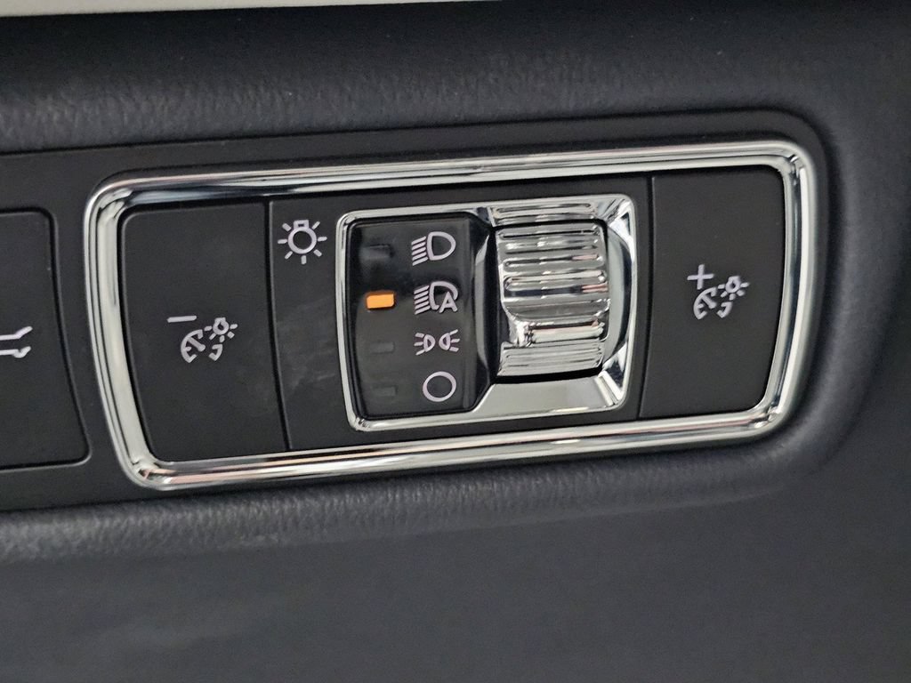 Used 2026 Lincoln Aviator Reserve AWD/4WD image 29