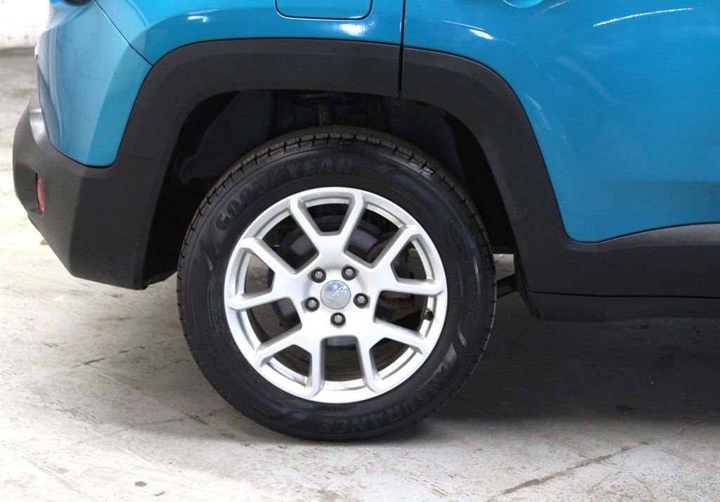 Used 2020 Jeep Renegade Sport w/ Sport Appearance Group image 31