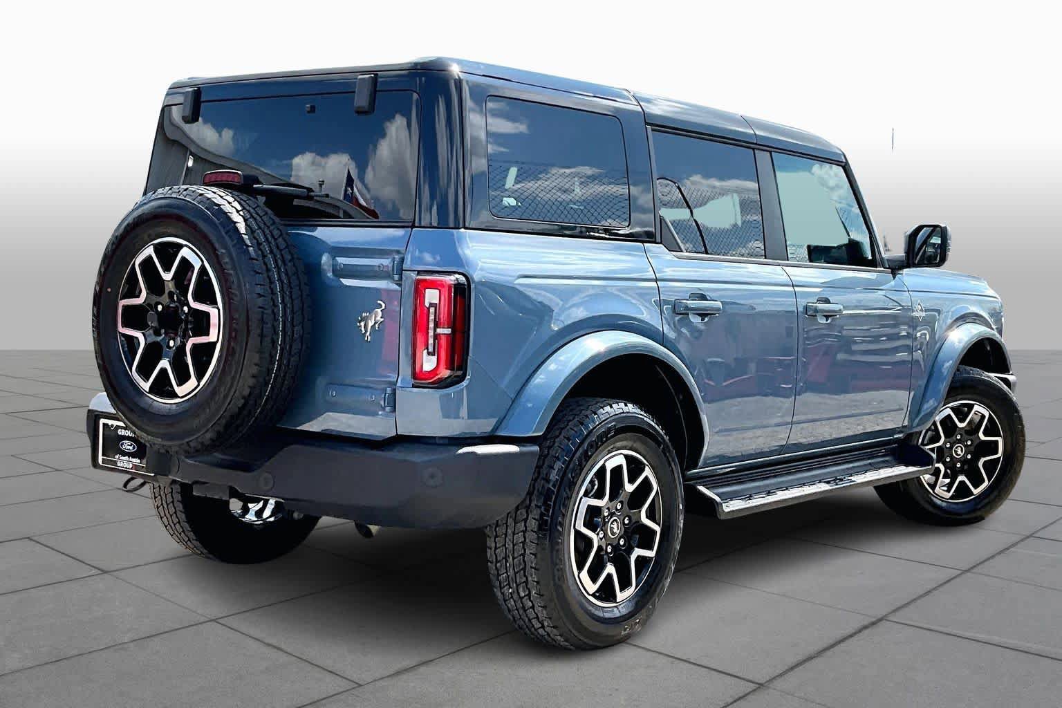 Certified 2025 Ford Bronco Outer Banks image 13