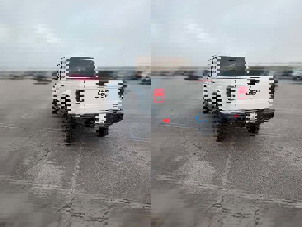 New 2026 Jeep Gladiator Sport image 9