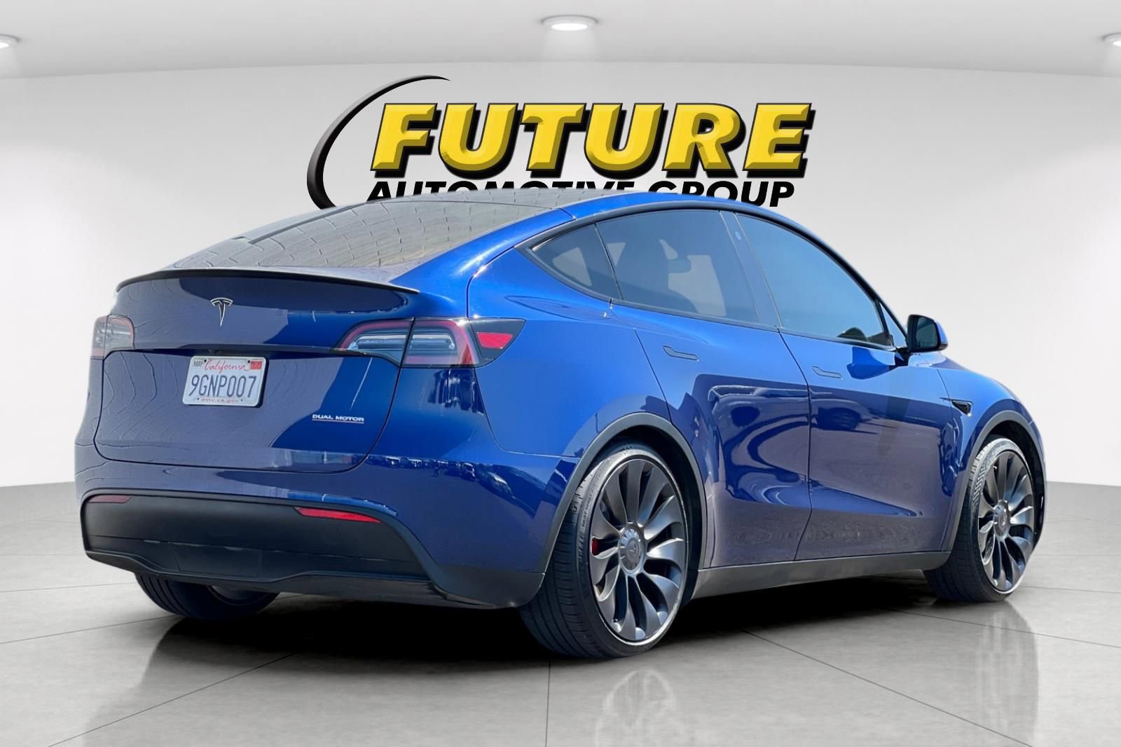 Used 2023 Tesla Model Y Performance AWD/4WD image 4