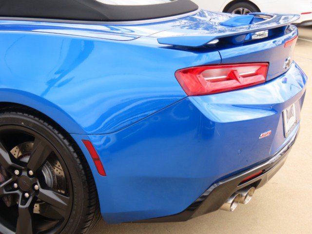Used 2017 Chevrolet Camaro SS image 12