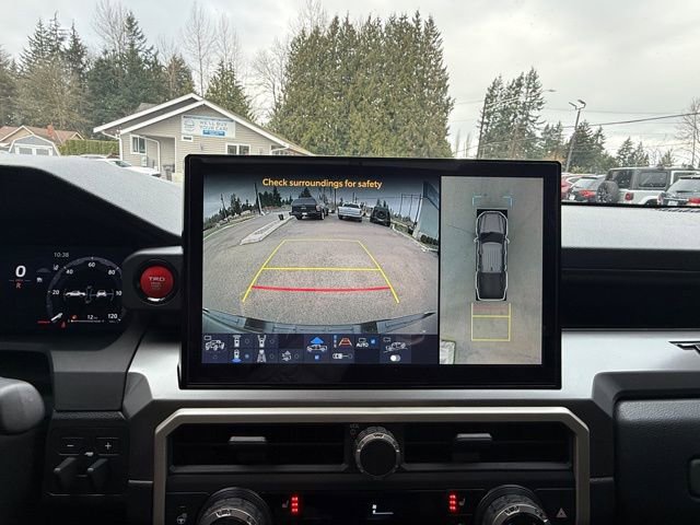 Used 2024 Toyota Tacoma TRD Off-Road w/ TRD Off Road Premium Package AWD/4WD image 20