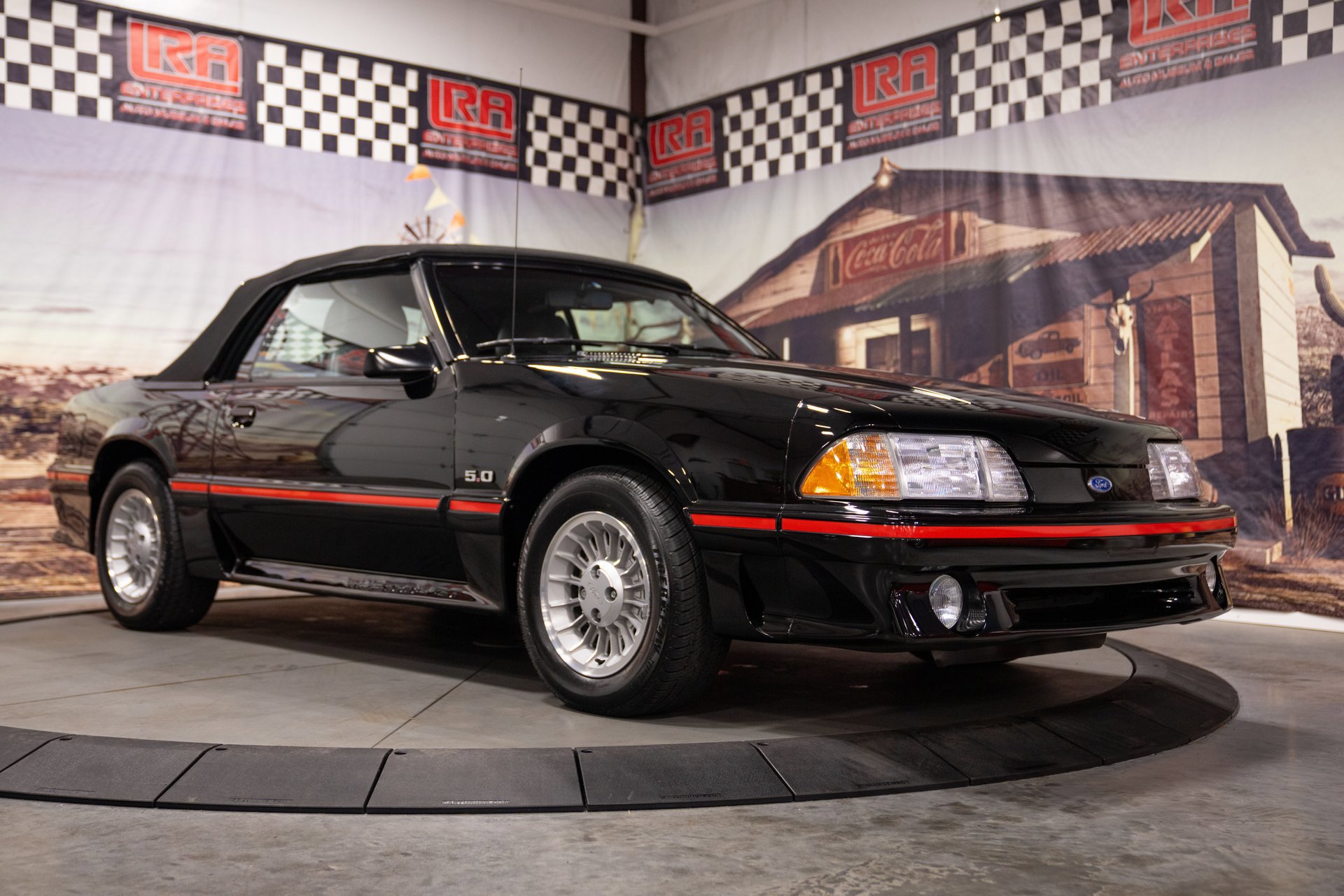 Used 1987 Ford Mustang GT RWD image 3