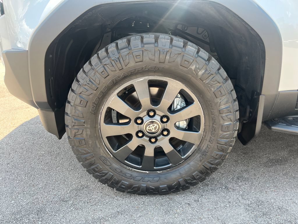 Used 2025 Toyota Land Cruiser AWD/4WD image 29