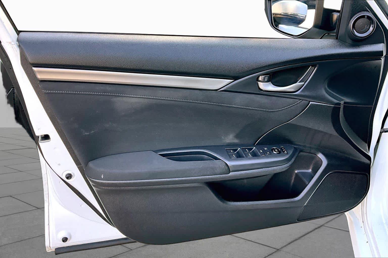 Used 2018 Honda Civic EX image 21