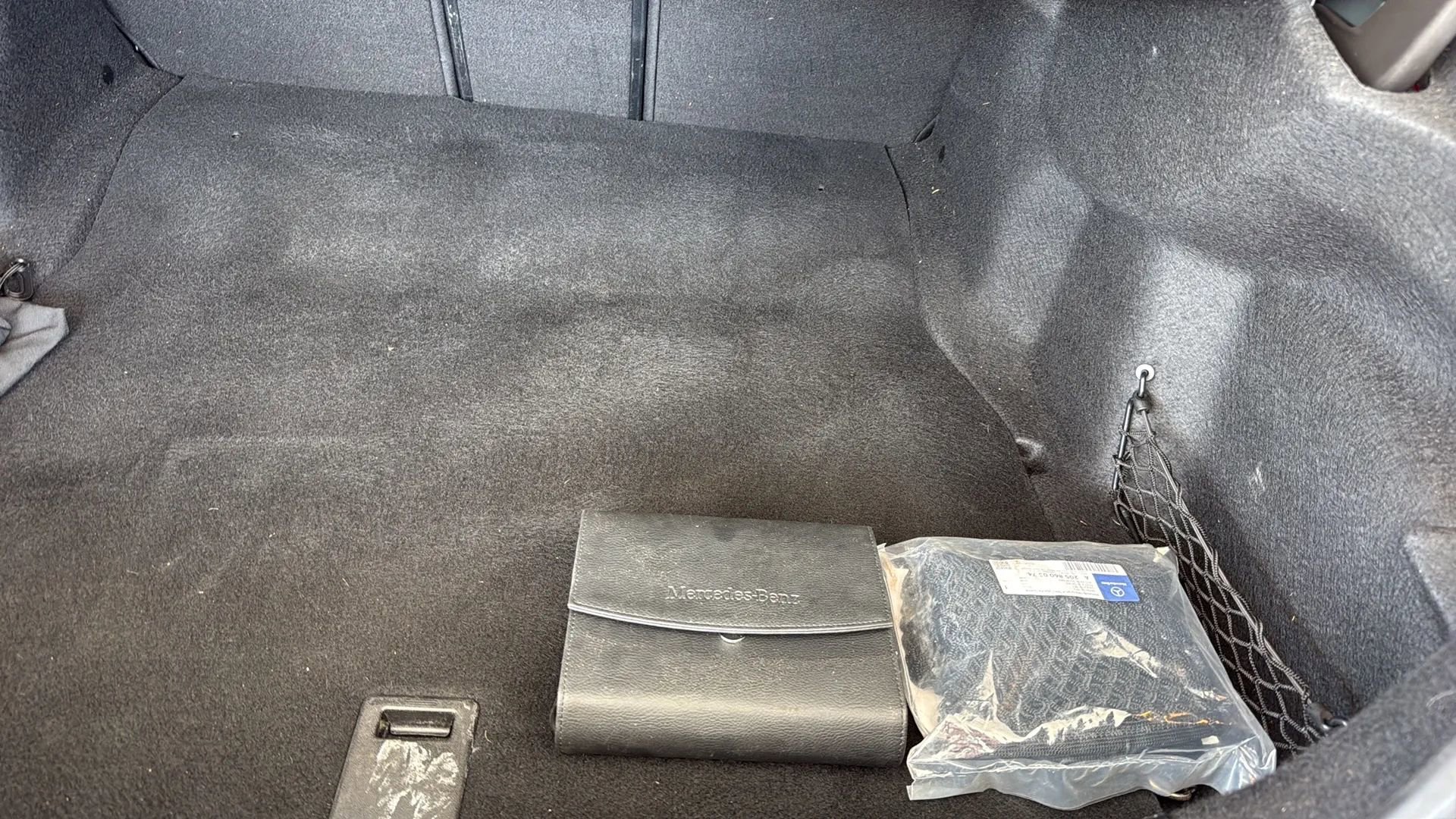 Used 2015 Mercedes-Benz C 300 Sedan image 39