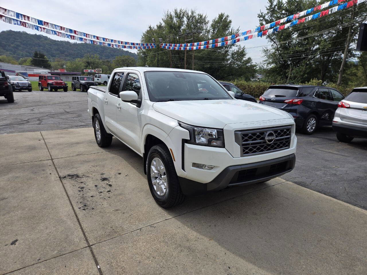 Used 2022 Nissan Frontier SV
