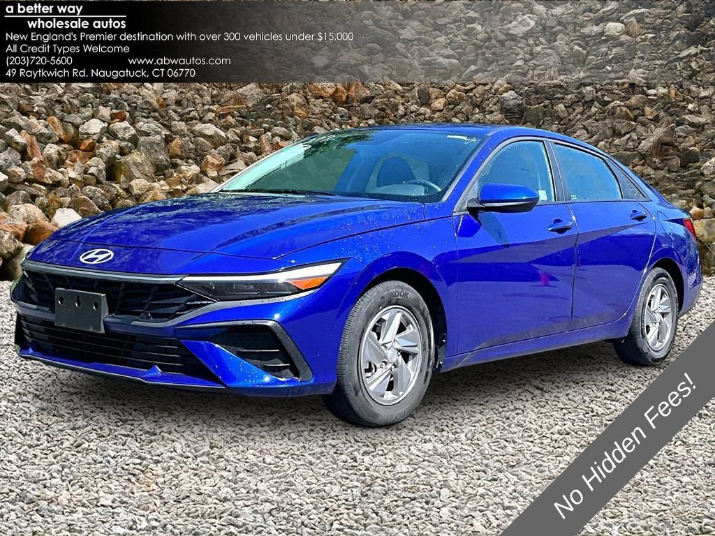 Used 2025 Hyundai Elantra SE