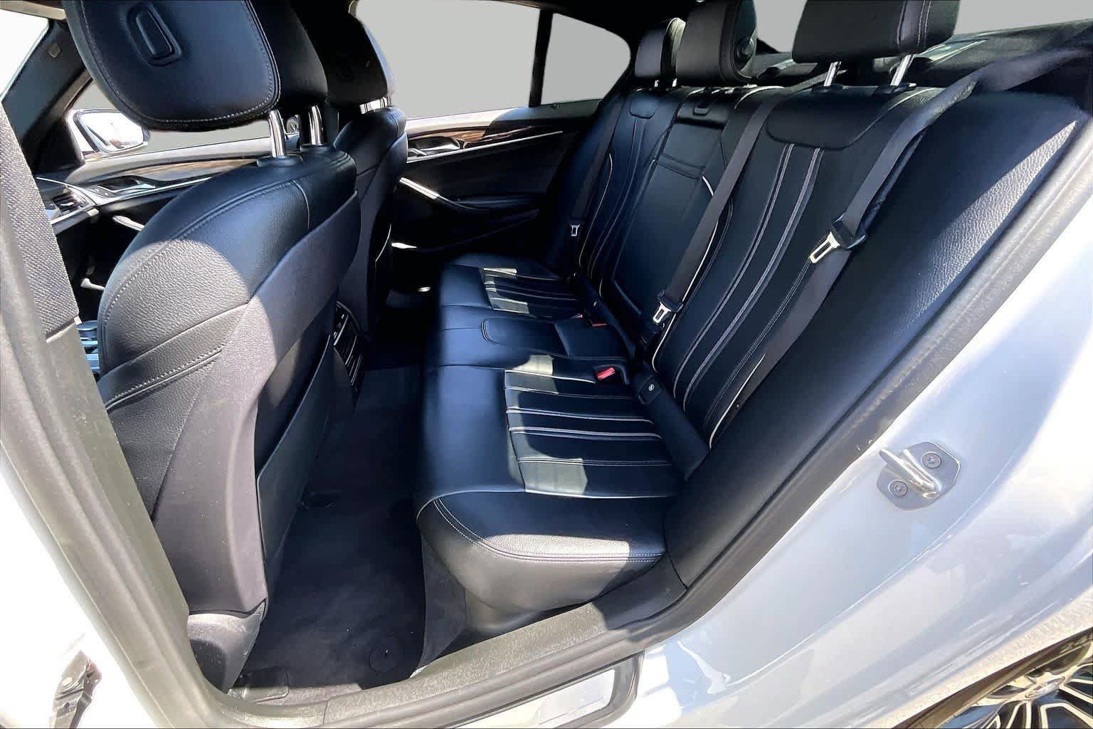 Used 2018 BMW 530i w/ Premium Package RWD image 20